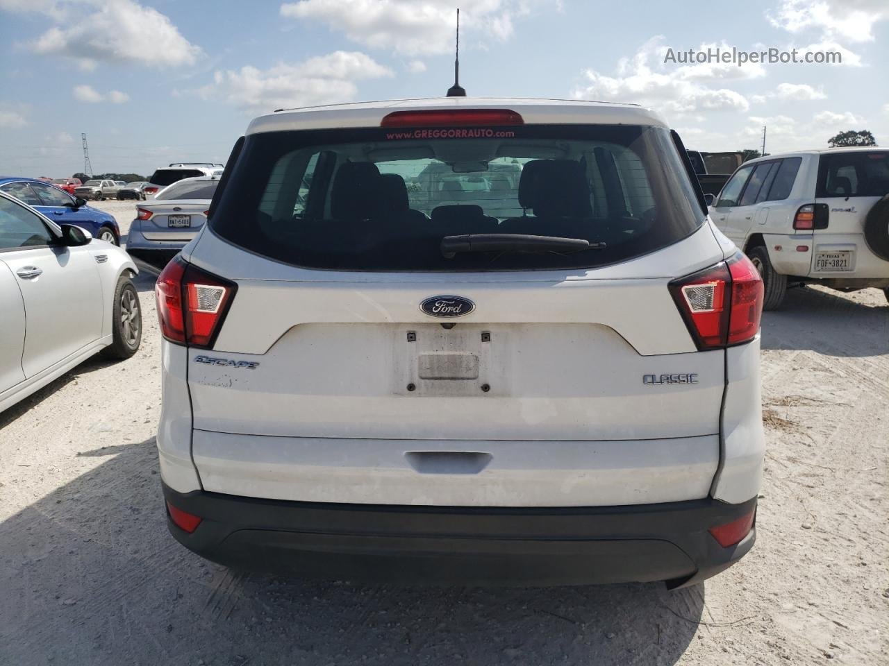2019 Ford Escape S White vin: 1FMCU0F75KUA18085