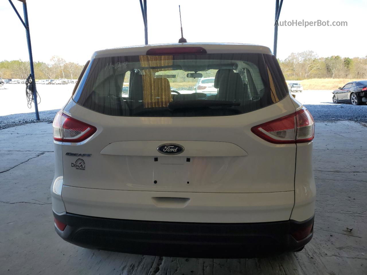 2013 Ford Escape S White vin: 1FMCU0F76DUD56520