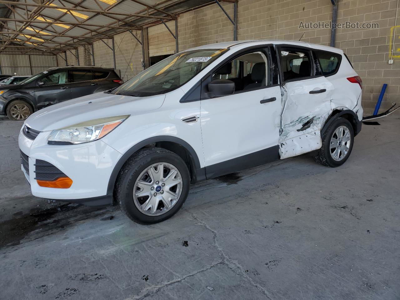 2013 Ford Escape S White vin: 1FMCU0F76DUD56520