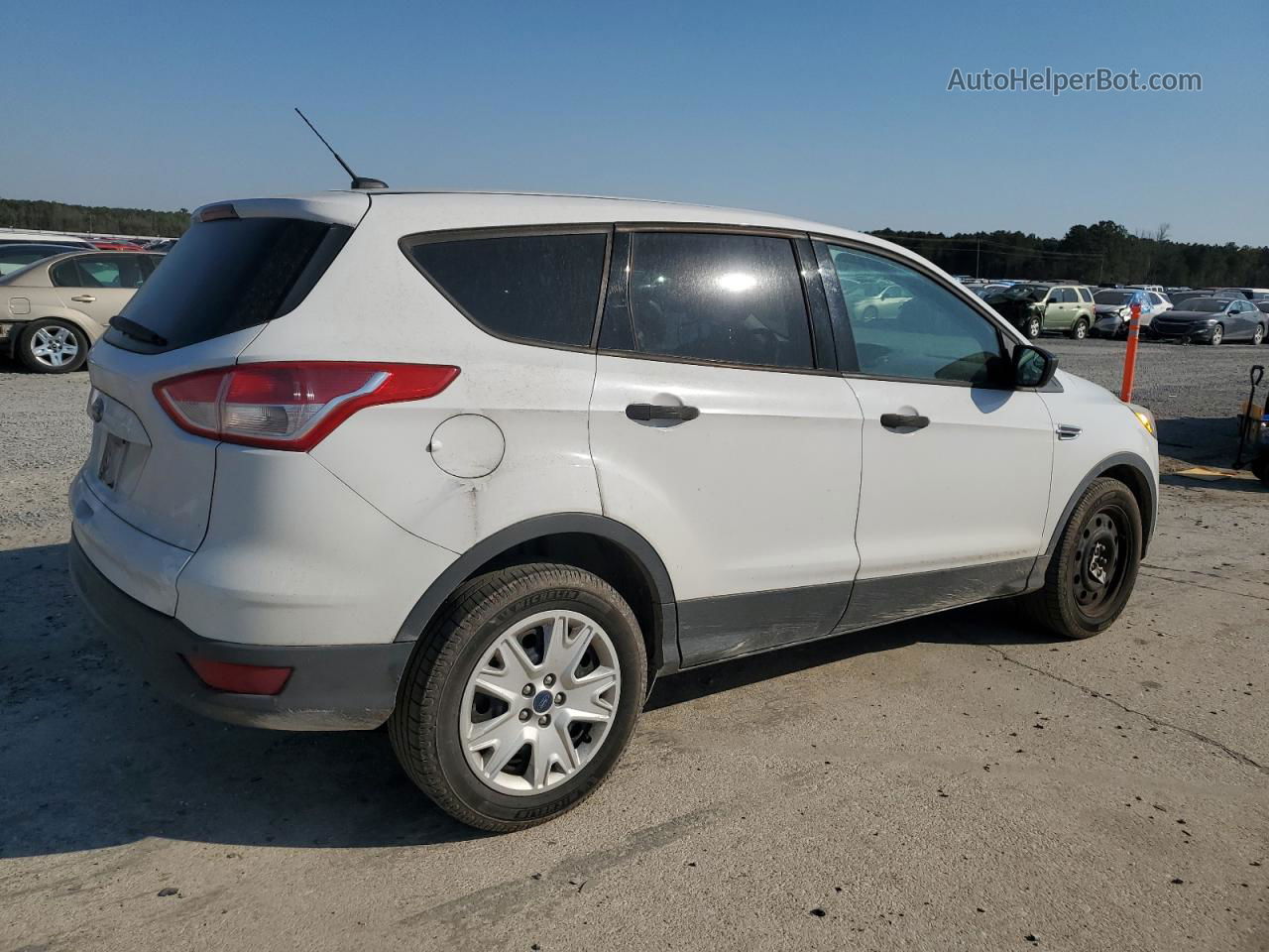 2013 Ford Escape S White vin: 1FMCU0F76DUD72488