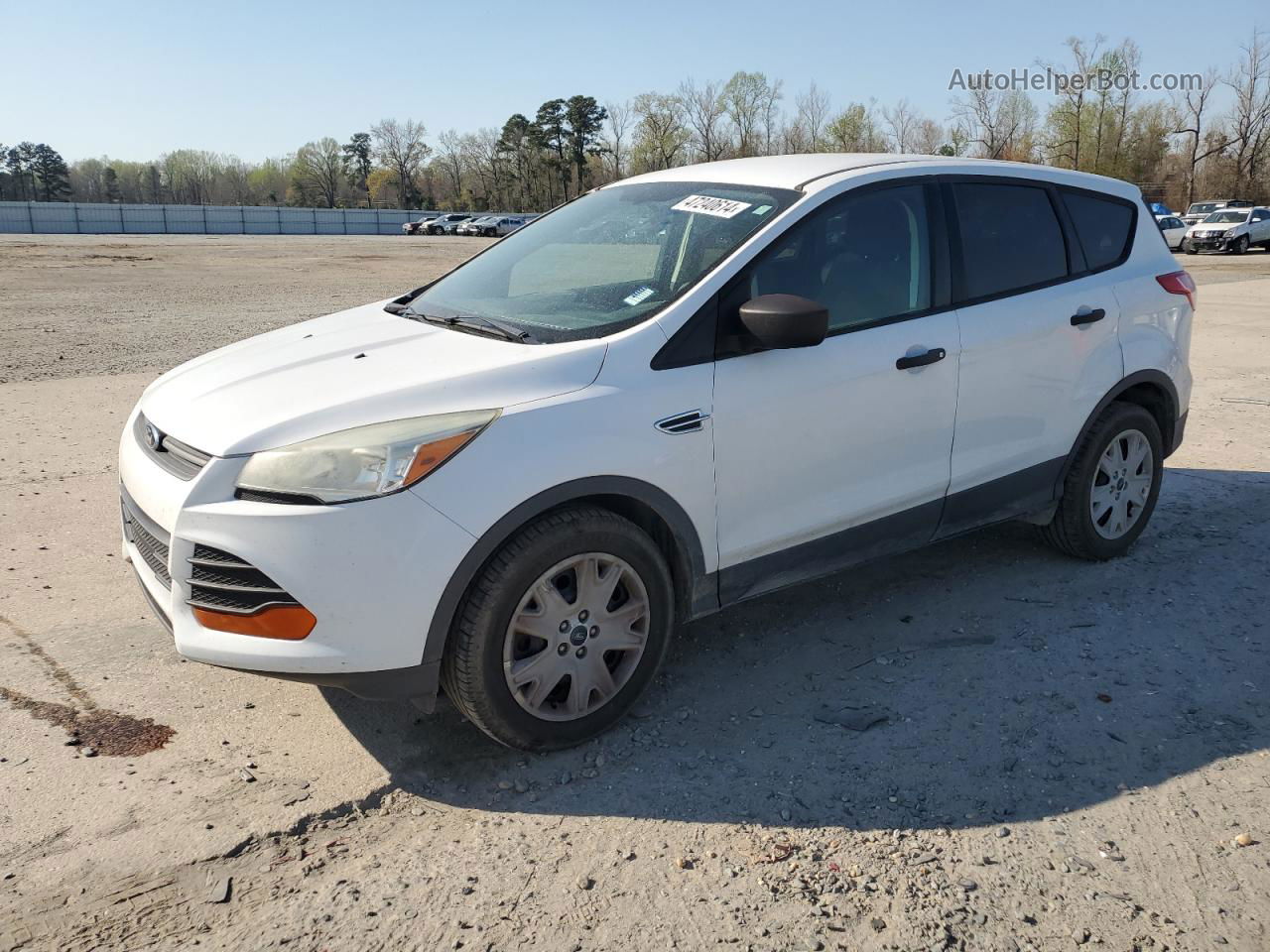 2013 Ford Escape S White vin: 1FMCU0F76DUD72488