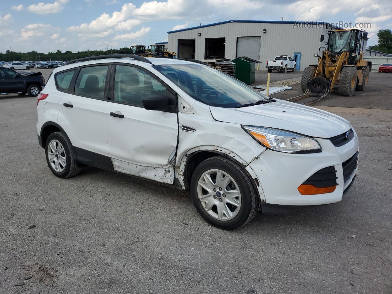 2013 Ford Escape S White vin: 1FMCU0F79DUD79273