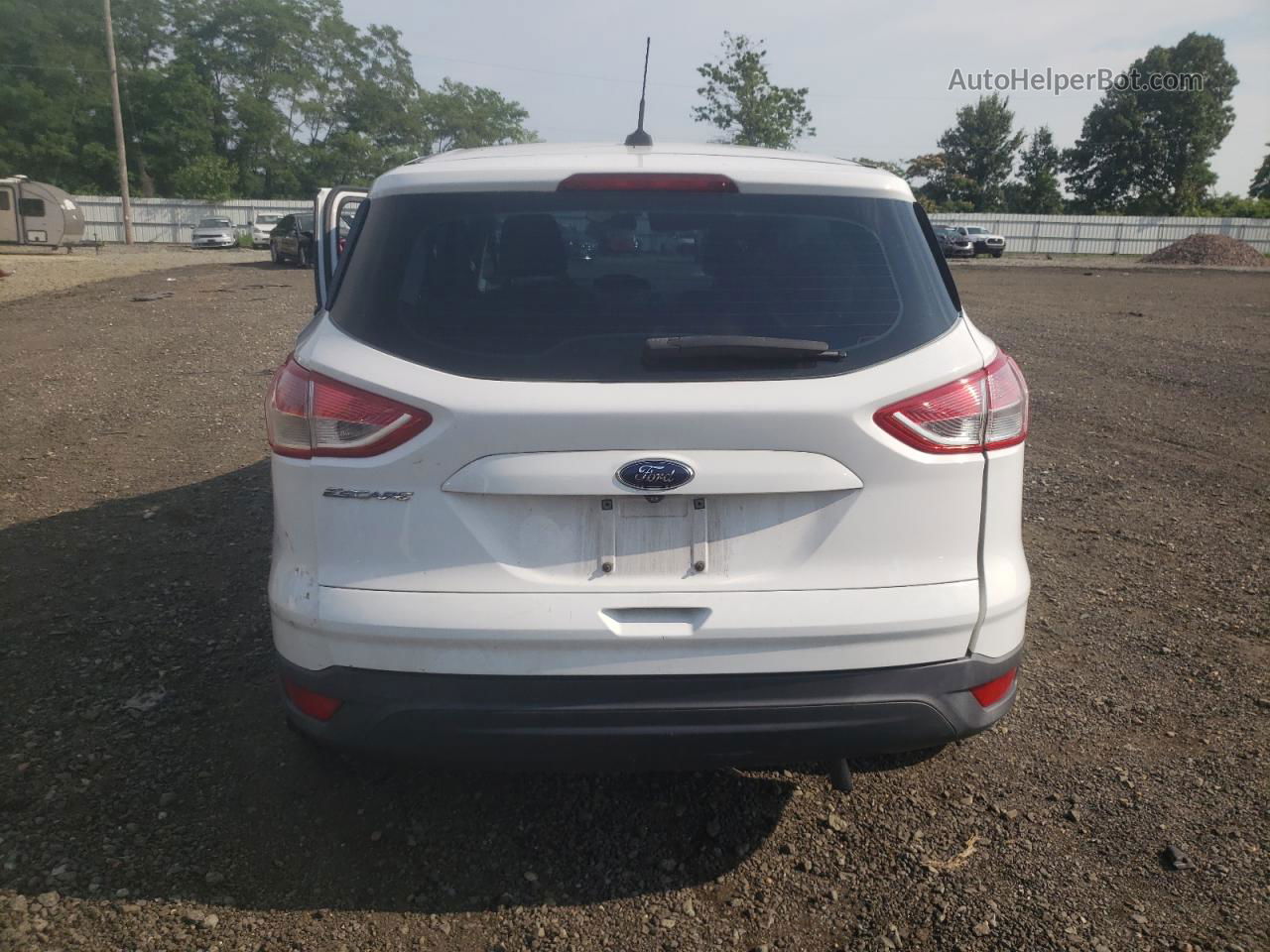 2016 Ford Escape S White vin: 1FMCU0F79GUB60608