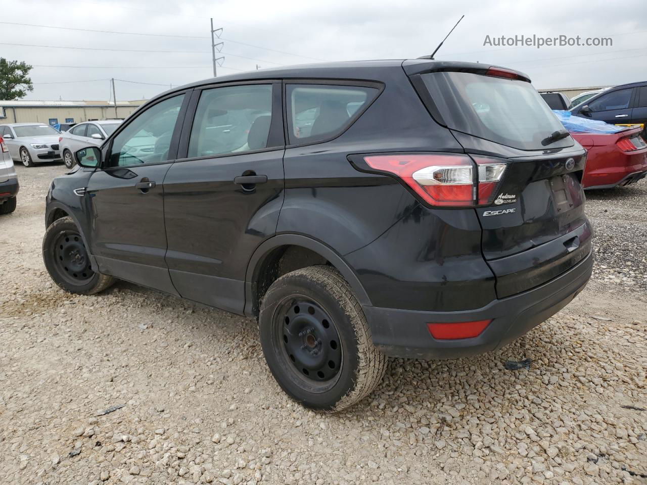 2017 Ford Escape S Черный vin: 1FMCU0F79HUE71716