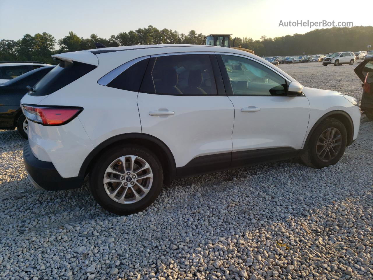 2021 Ford Escape Se White vin: 1FMCU0G64MUA03246