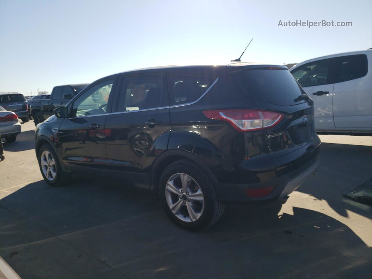 2015 Ford Escape Se Черный vin: 1FMCU0G76FUC04027