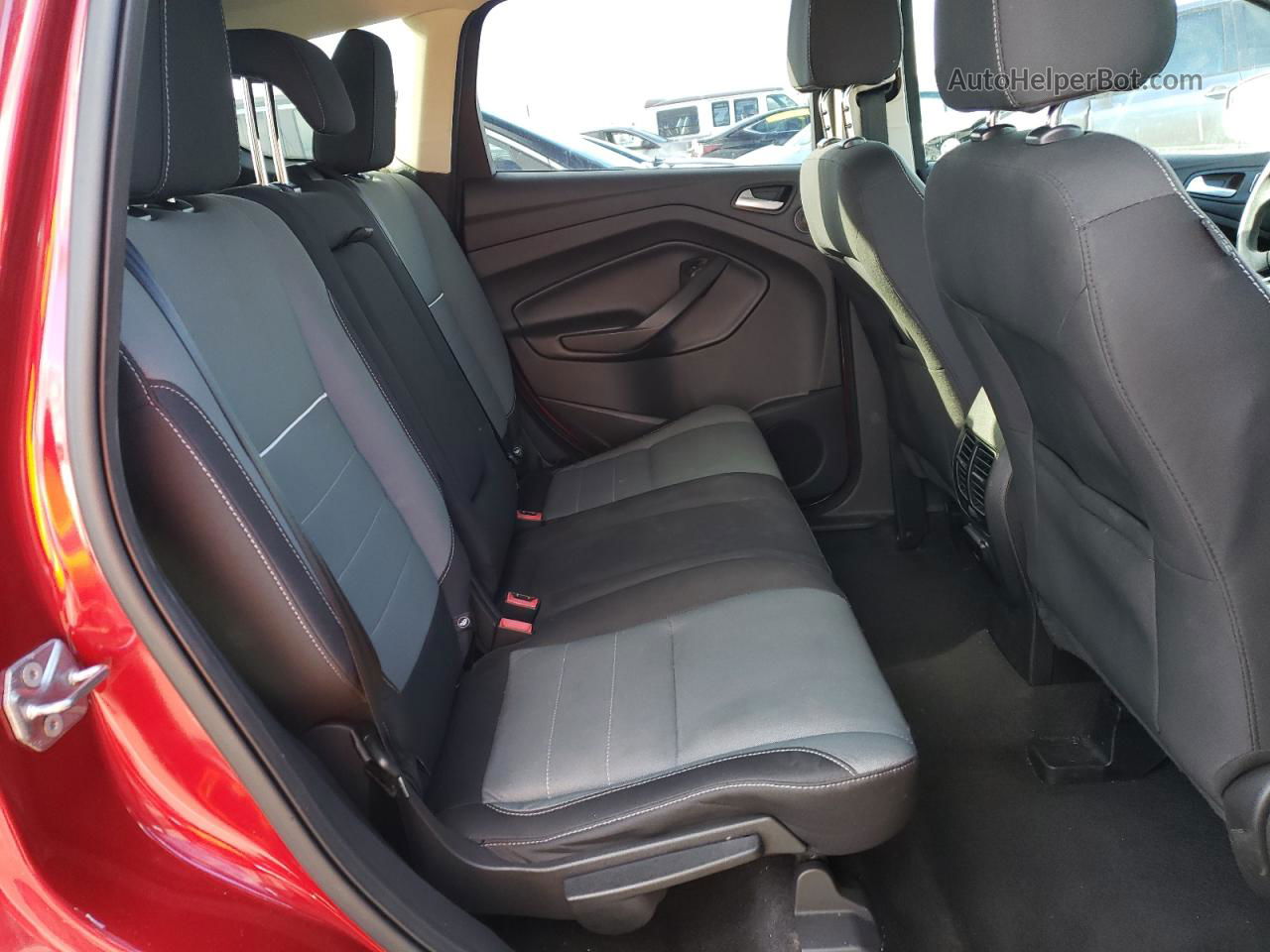 2015 Ford Escape Se Красный vin: 1FMCU0G9XFUB45839