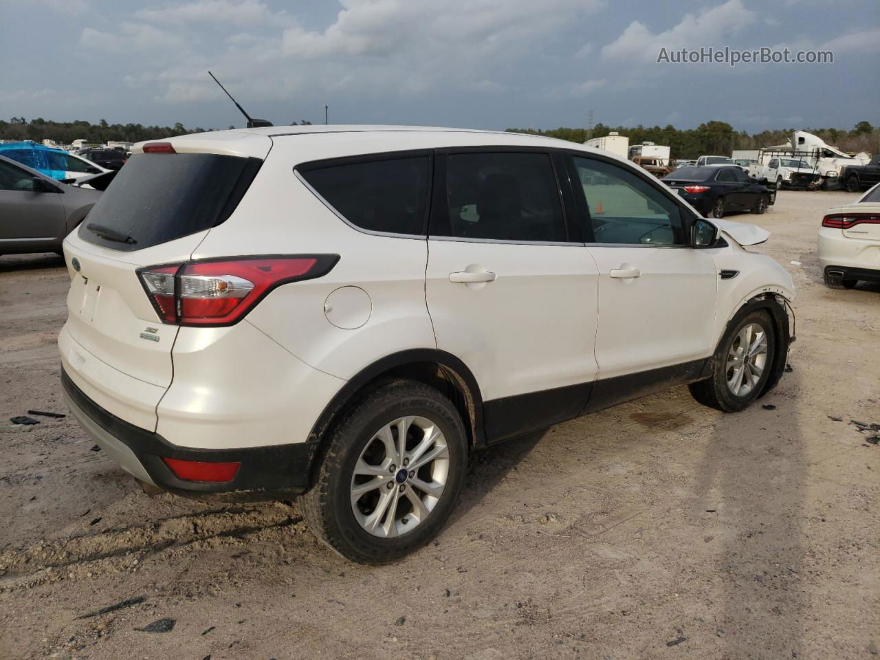 2017 Ford Escape Se White vin: 1FMCU0G9XHUB02427