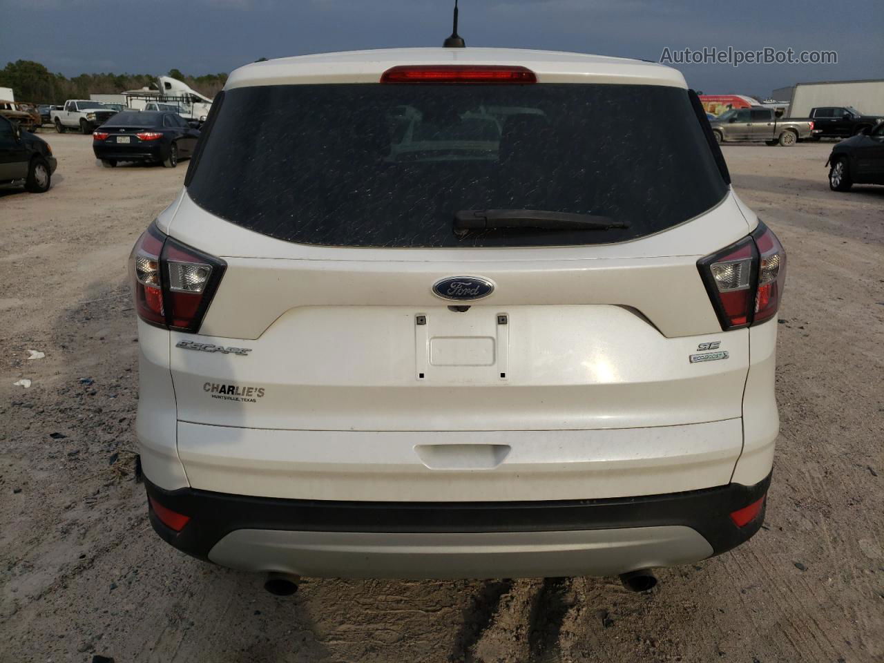 2017 Ford Escape Se White vin: 1FMCU0G9XHUB02427