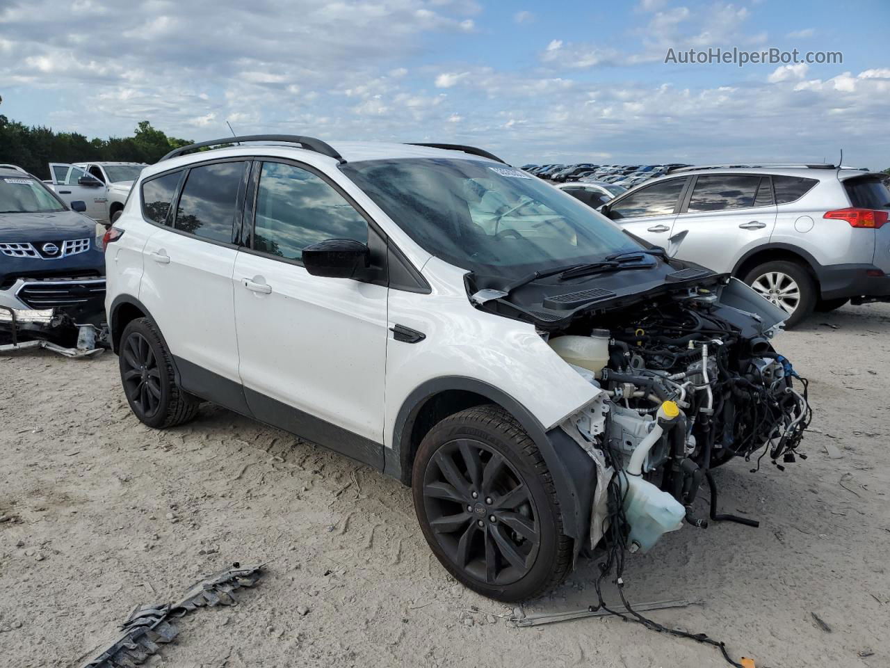 2019 Ford Escape Se White vin: 1FMCU0GD0KUA26793