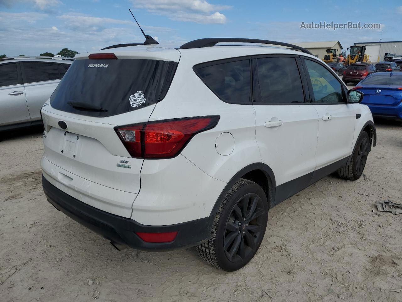 2019 Ford Escape Se White vin: 1FMCU0GD0KUA26793