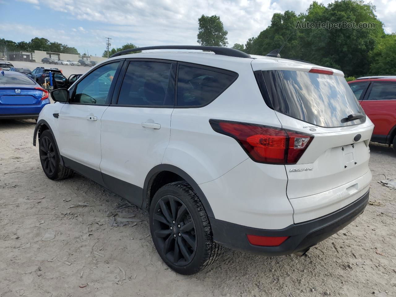 2019 Ford Escape Se White vin: 1FMCU0GD0KUA26793