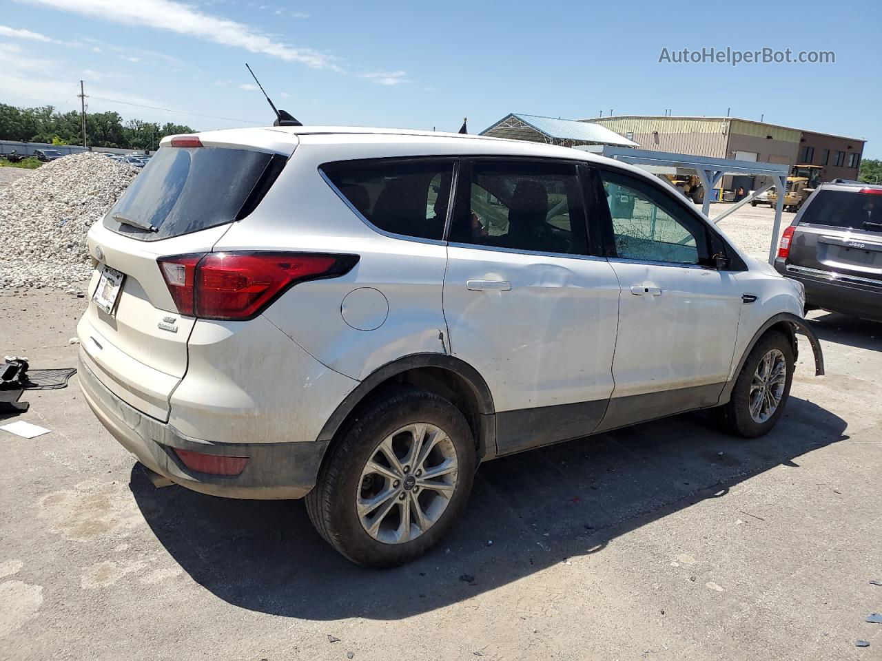 2019 Ford Escape Se White vin: 1FMCU0GD0KUB27090