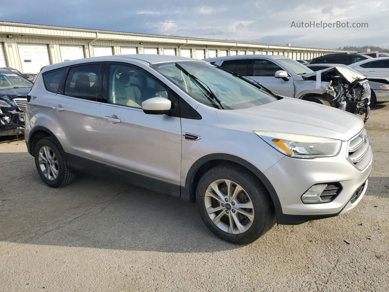 2017 Ford Escape Se Silver vin: 1FMCU0GD1HUC68131