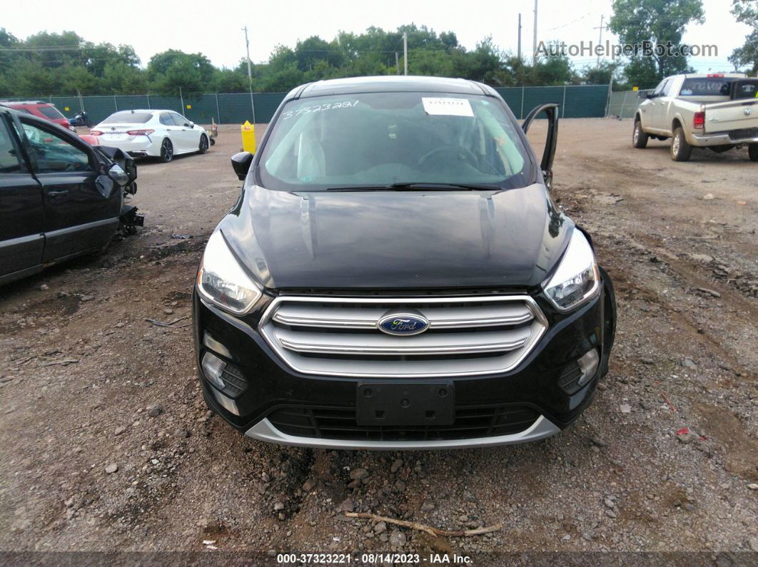 2017 Ford Escape Se Черный vin: 1FMCU0GD1HUD25394