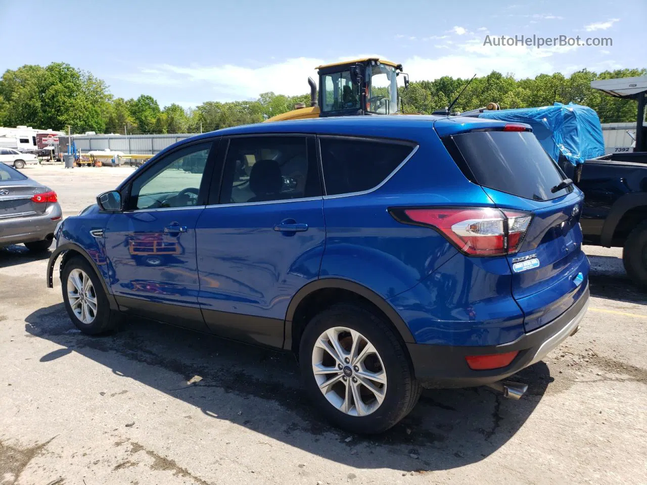 2017 Ford Escape Se Синий vin: 1FMCU0GD1HUD91508