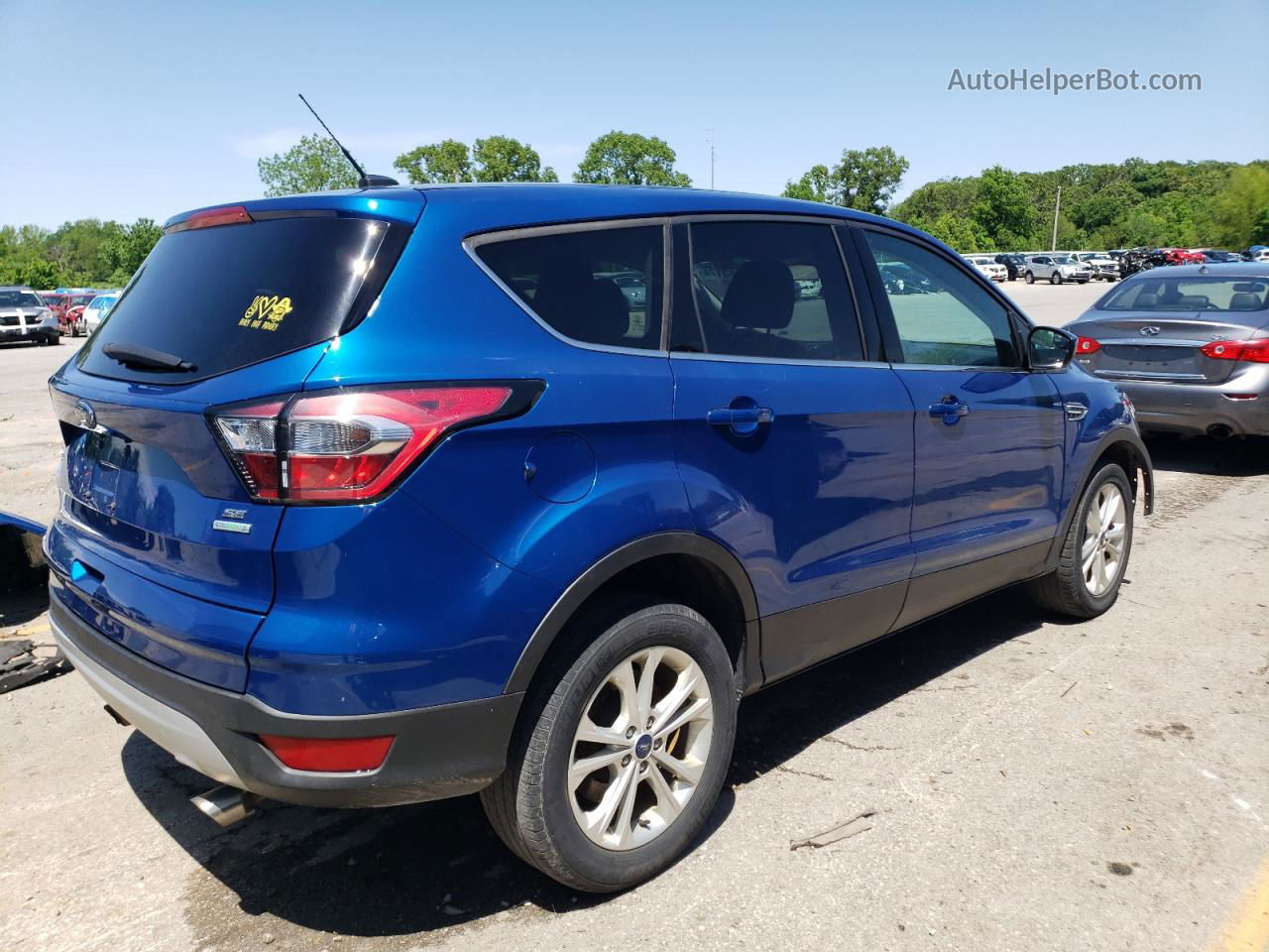 2017 Ford Escape Se Синий vin: 1FMCU0GD1HUD91508