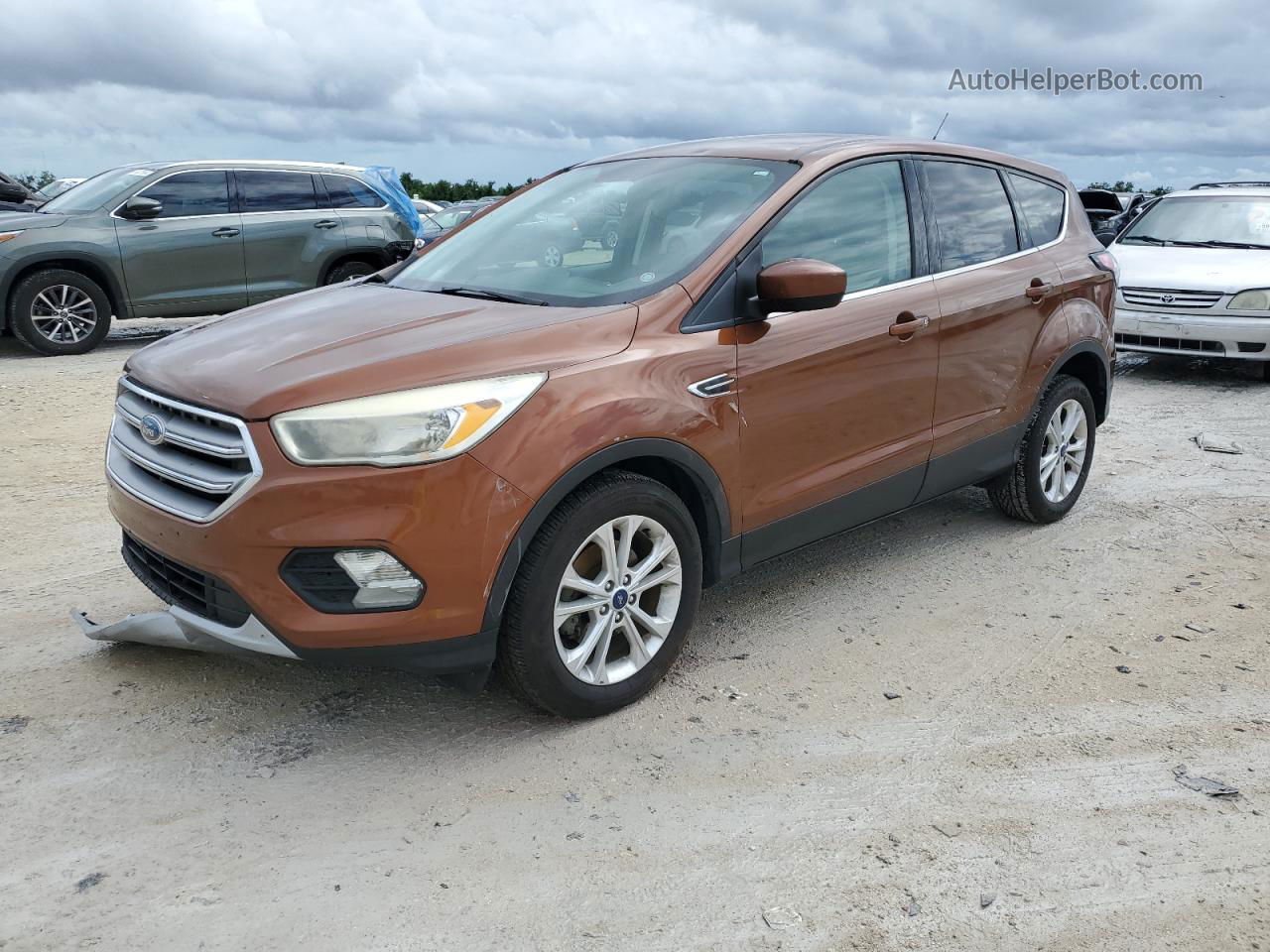 2017 Ford Escape Se Brown vin: 1FMCU0GD1HUE65154