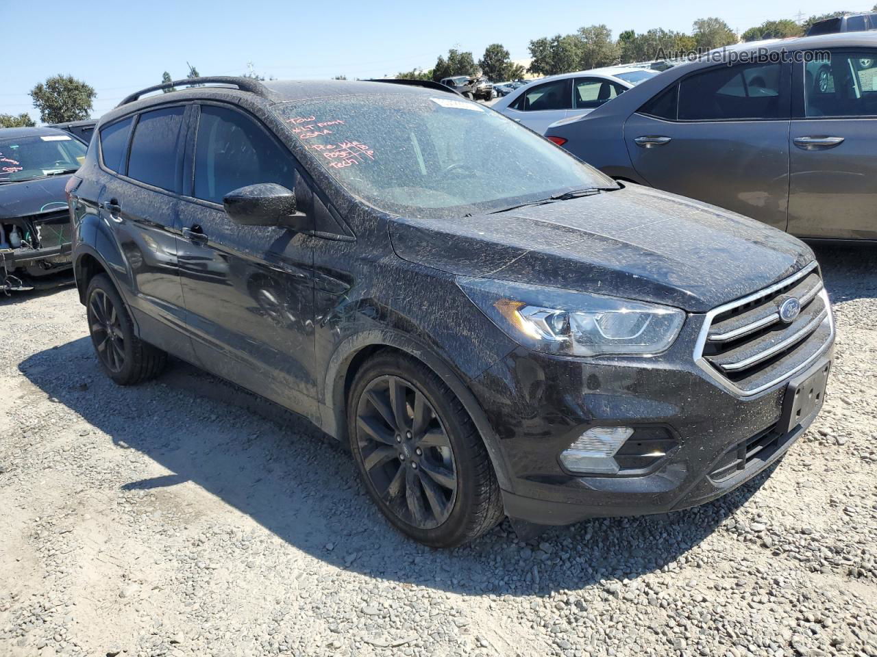 2019 Ford Escape Se Черный vin: 1FMCU0GD1KUB79795