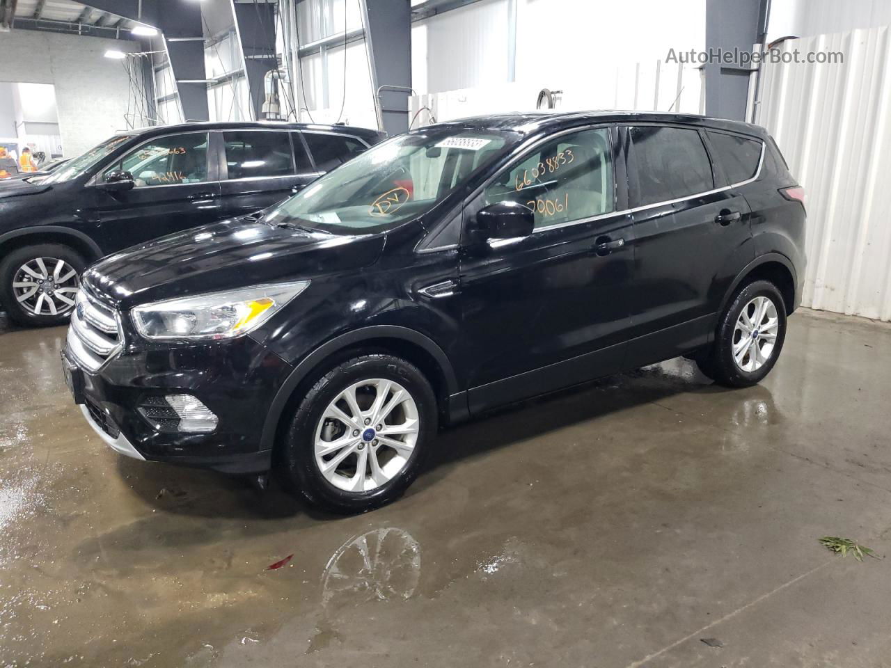 2017 Ford Escape Se Черный vin: 1FMCU0GD2HUD85071