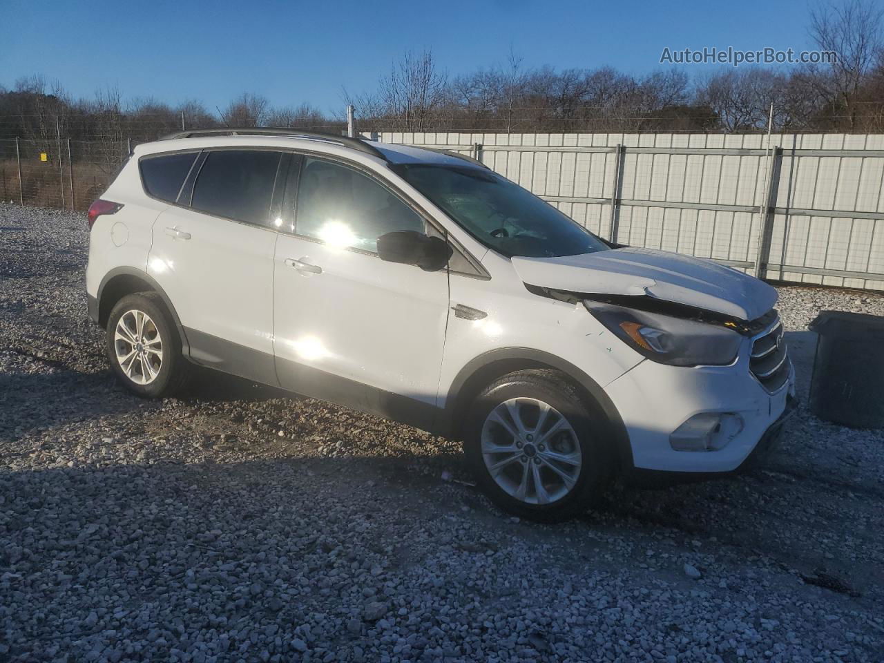 2019 Ford Escape Se White vin: 1FMCU0GD2KUA29873