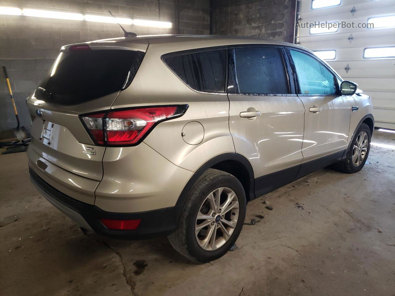 2017 Ford Escape Se Желто-коричневый vin: 1FMCU0GD4HUD07410