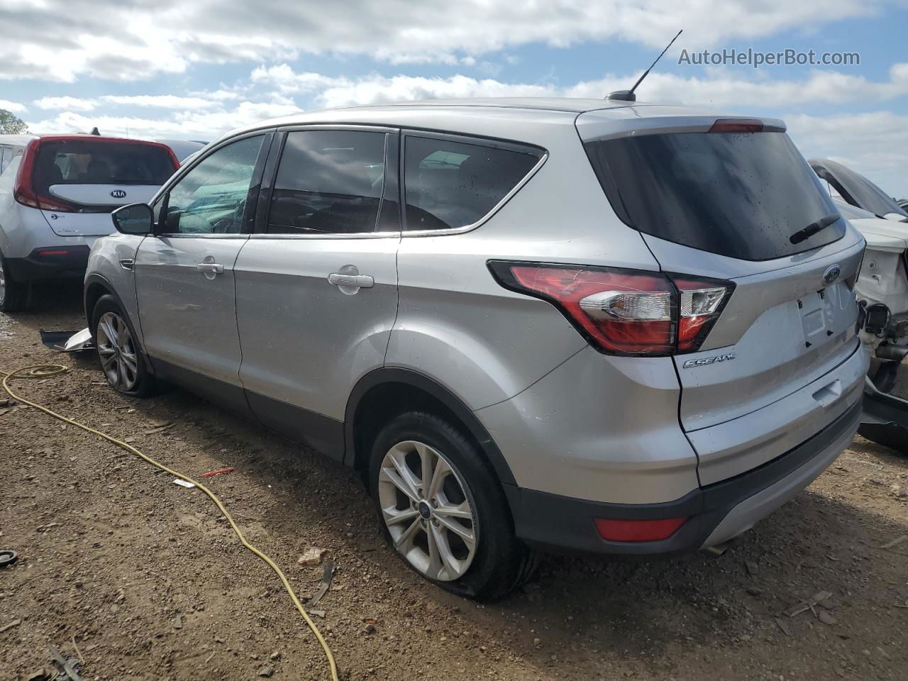 2017 Ford Escape Se Silver vin: 1FMCU0GD5HUD05827