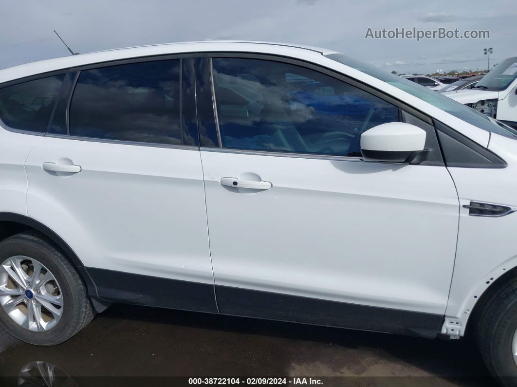 2019 Ford Escape Se White vin: 1FMCU0GD5KUA42083