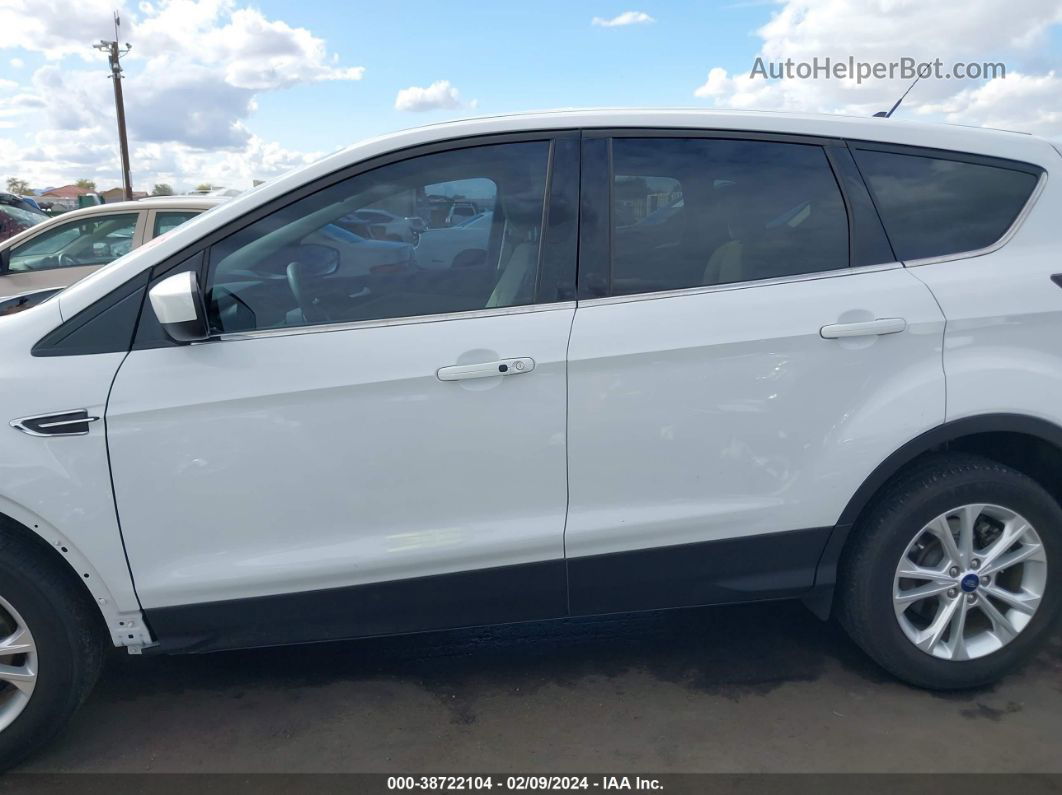 2019 Ford Escape Se White vin: 1FMCU0GD5KUA42083