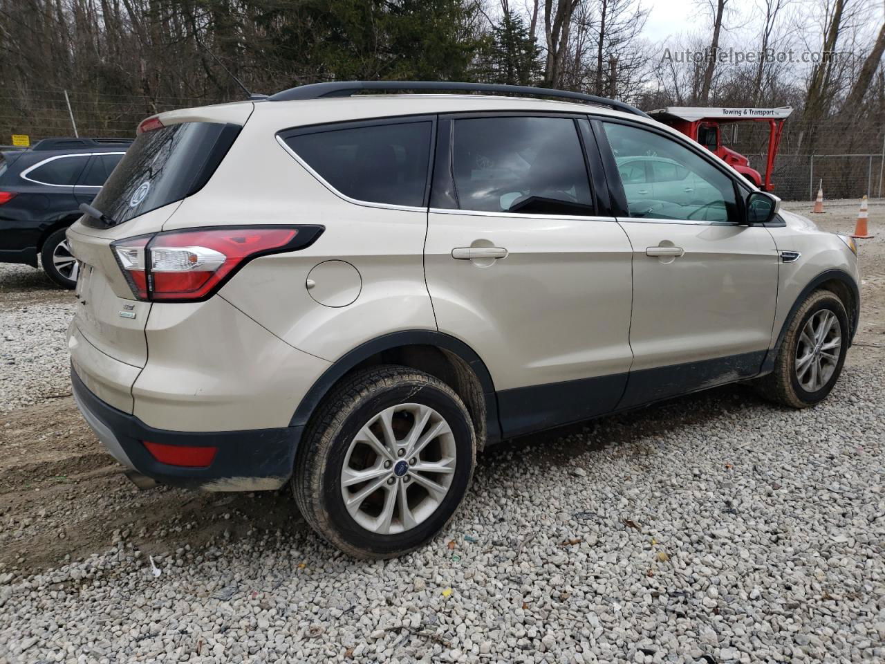 2017 Ford Escape Se Beige vin: 1FMCU0GD6HUC88584