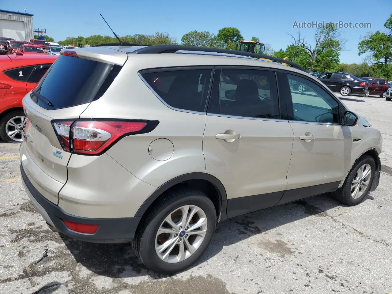 2017 Ford Escape Se Золотой vin: 1FMCU0GD6HUD38674