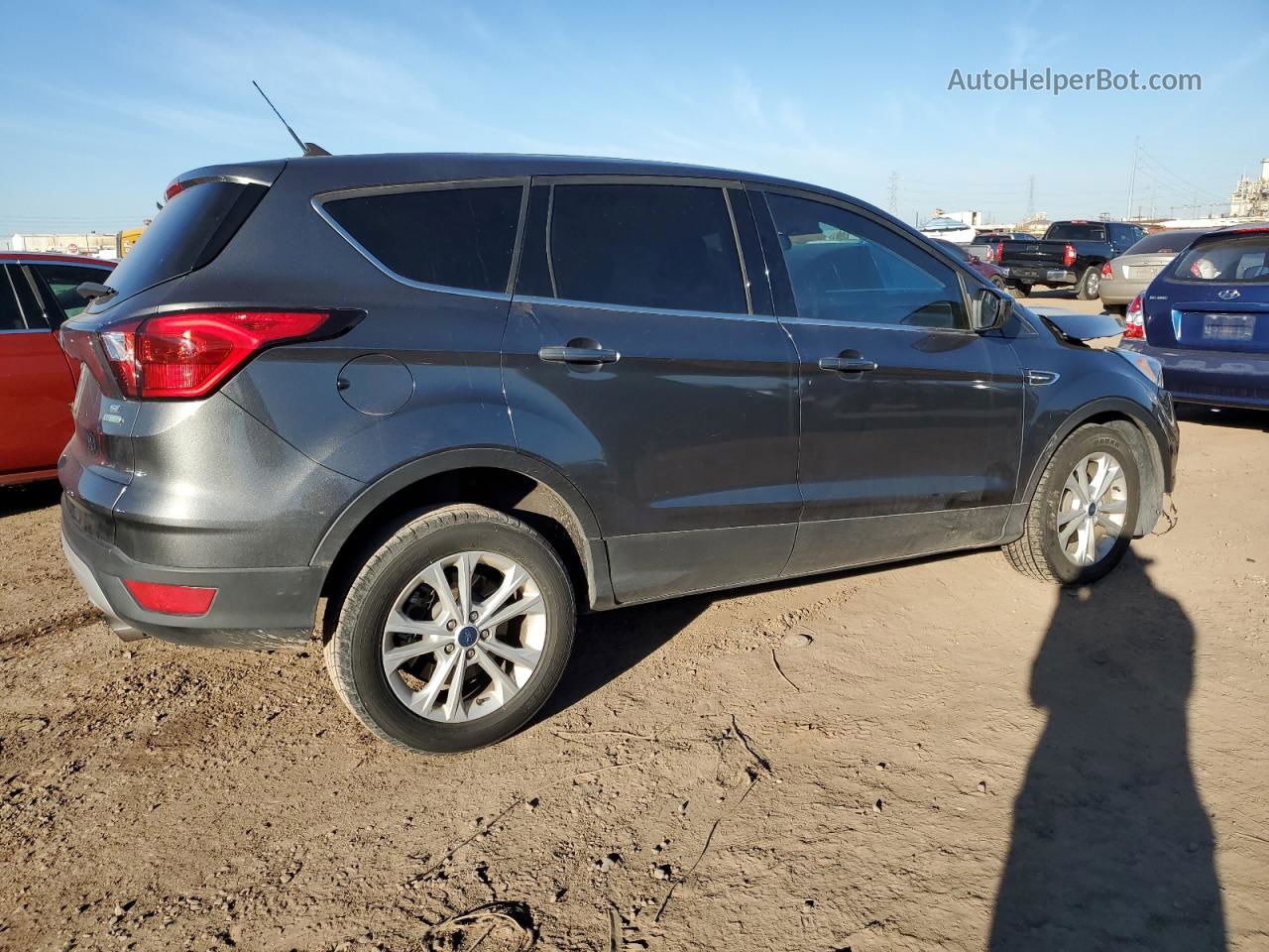 2019 Ford Escape Se Серый vin: 1FMCU0GD8KUA06209