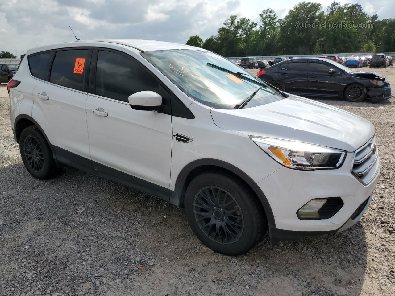 2019 Ford Escape Se White vin: 1FMCU0GD8KUA56706