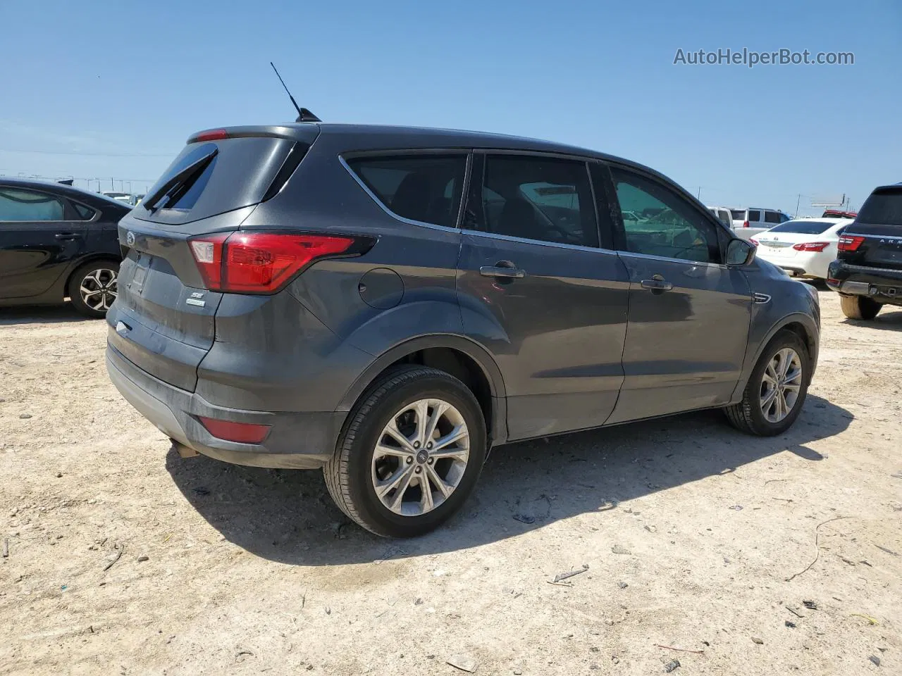 2019 Ford Escape Se Серый vin: 1FMCU0GD9KUA18241