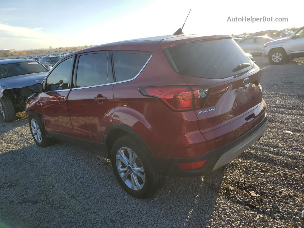 2019 Ford Escape Se Red vin: 1FMCU0GD9KUA29787