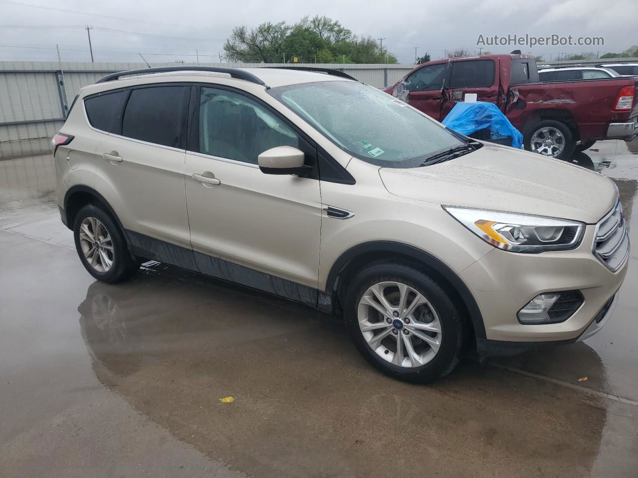 2017 Ford Escape Se Желто-коричневый vin: 1FMCU0GDXHUC34026