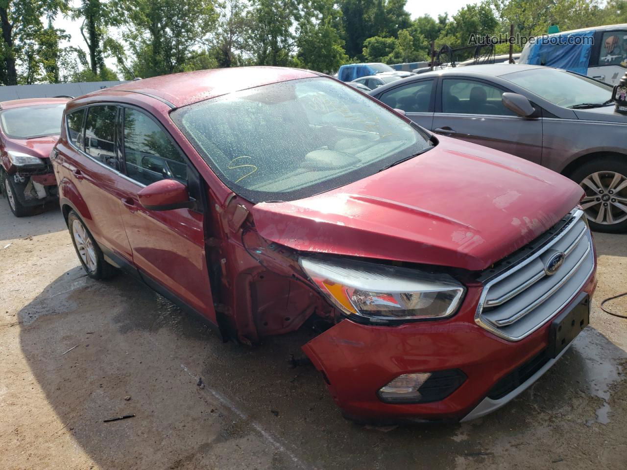 2017 Ford Escape Se Красный vin: 1FMCU0GDXHUC37931