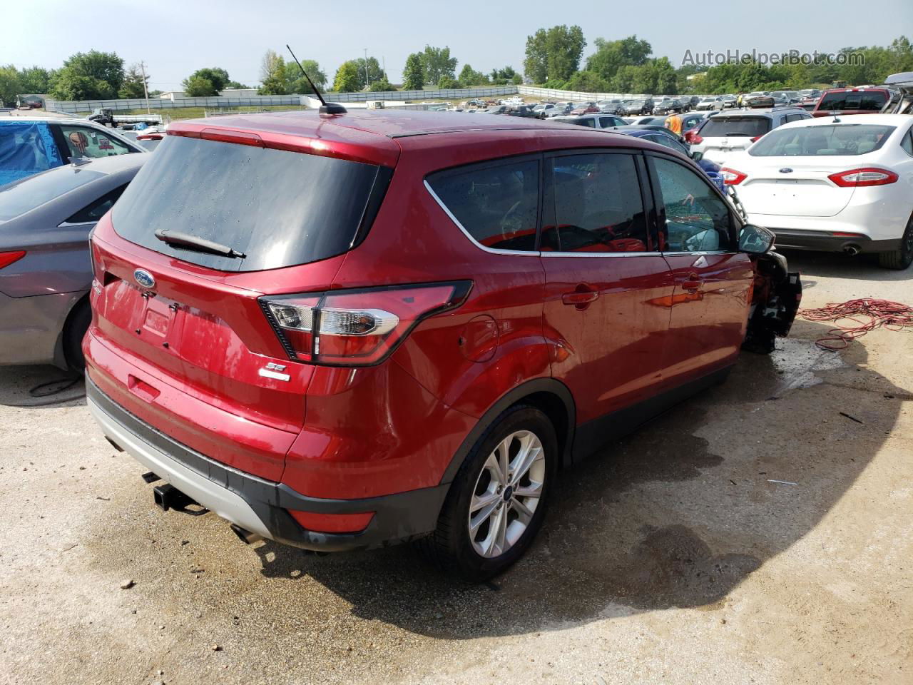 2017 Ford Escape Se Красный vin: 1FMCU0GDXHUC37931