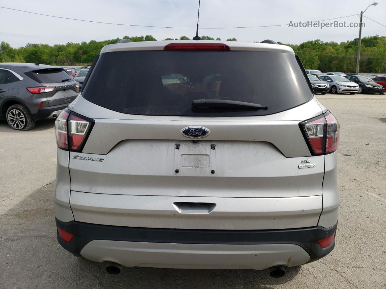 2017 Ford Escape Se Серебряный vin: 1FMCU0GDXHUC94159