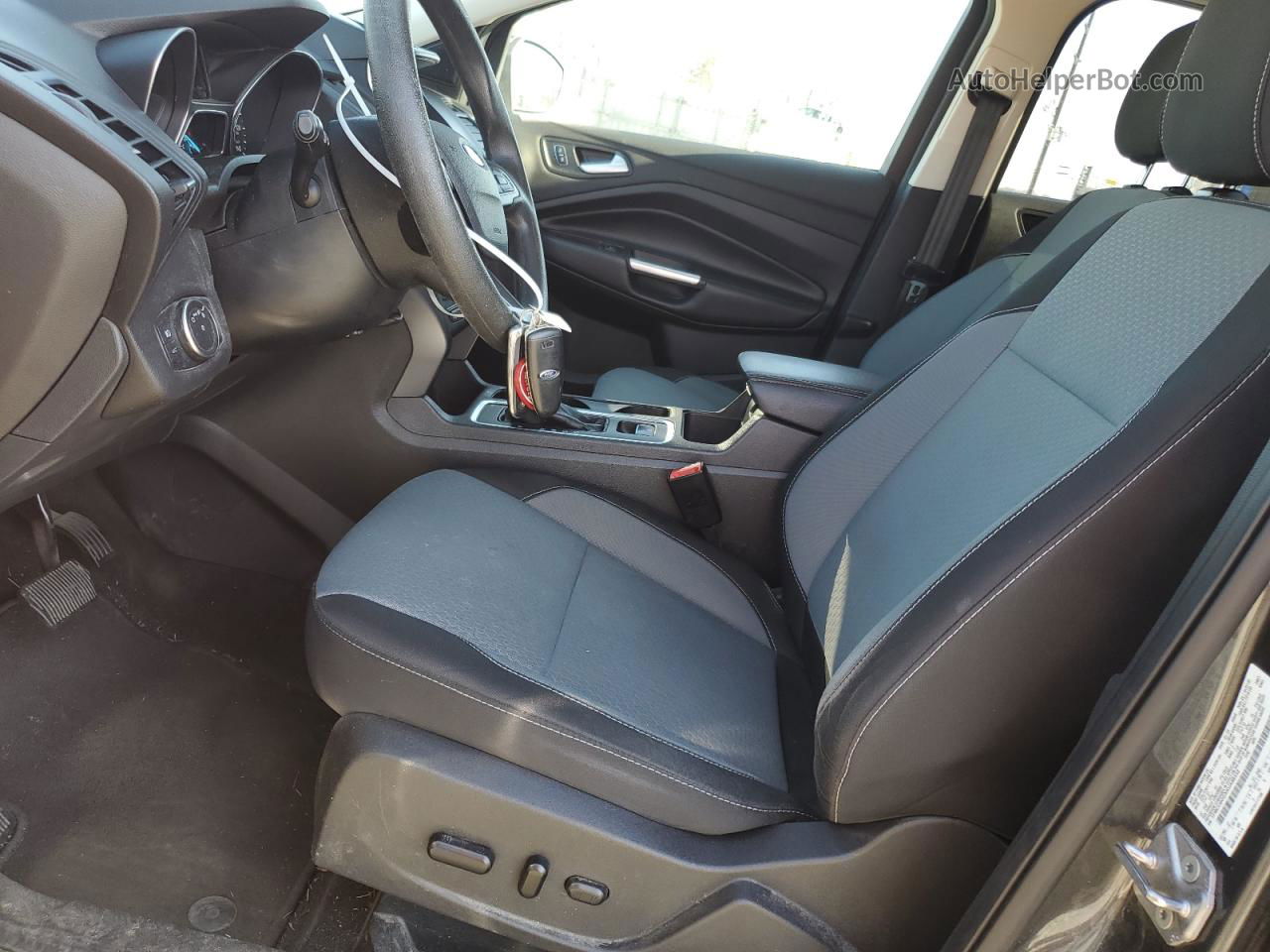 2019 Ford Escape Se Gray vin: 1FMCU0GDXKUA88332