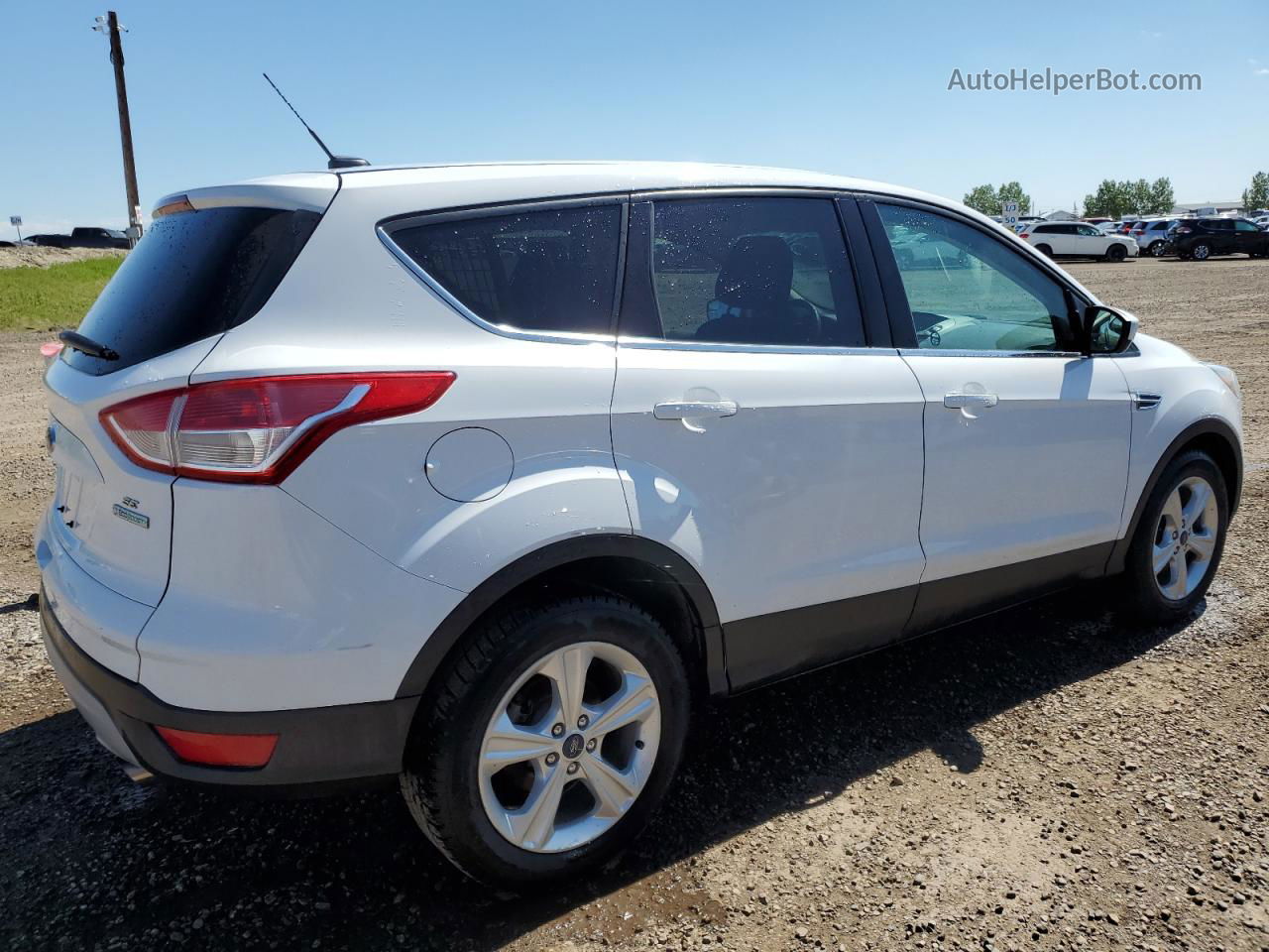 2016 Ford Escape Se Белый vin: 1FMCU0GX2GUA15344