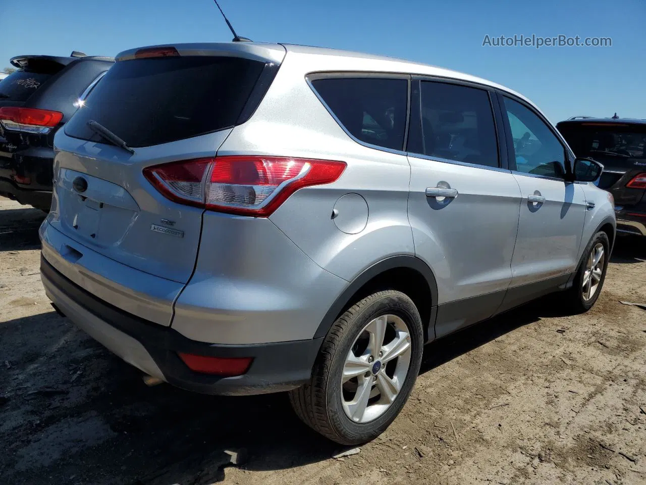 2015 Ford Escape Se Серебряный vin: 1FMCU0GX4FUA66665