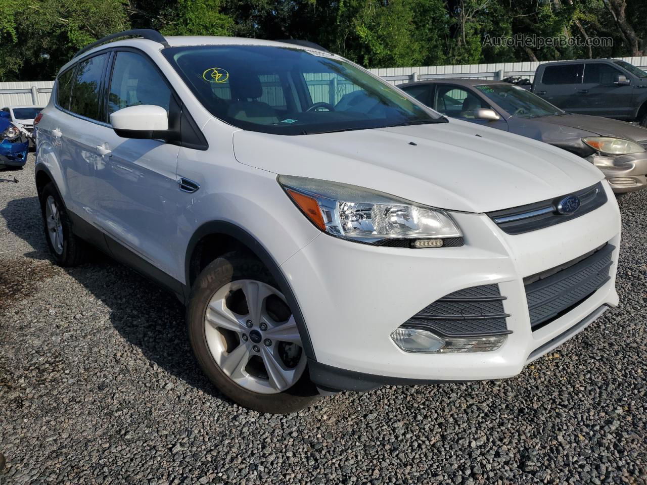 2016 Ford Escape Se White vin: 1FMCU0GX8GUB44057