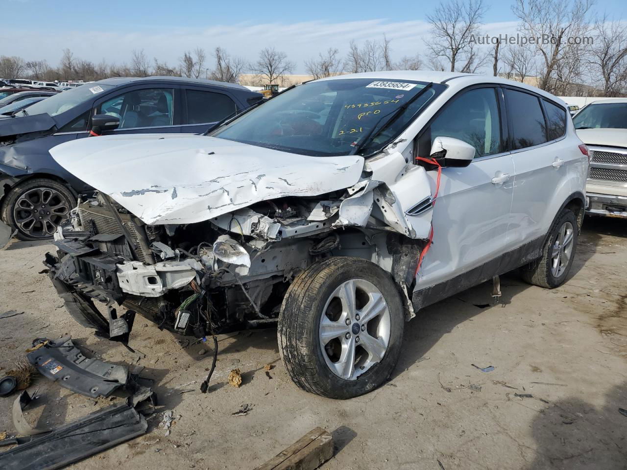 2013 Ford Escape Se White vin: 1FMCU0GXXDUC38453