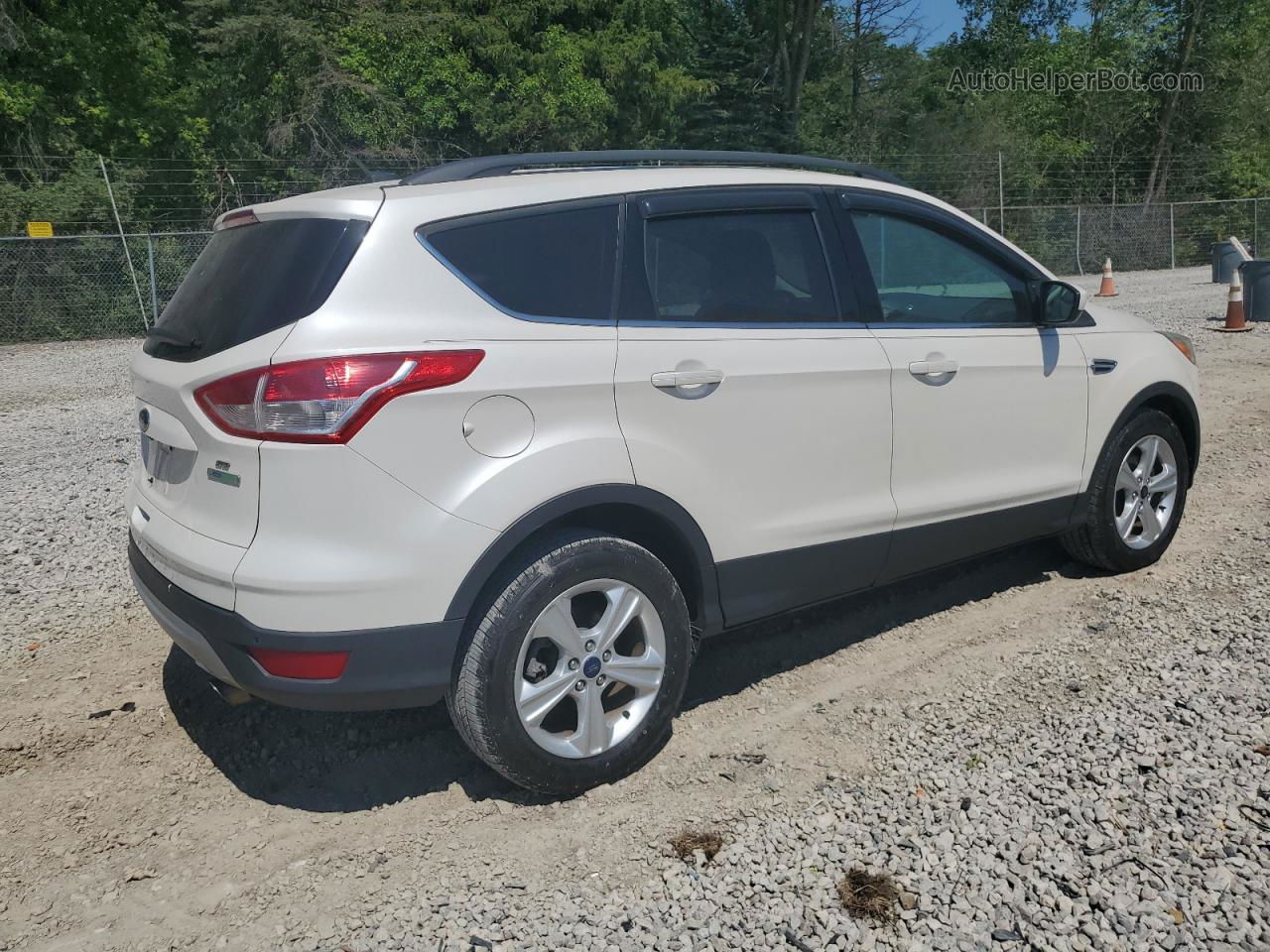 2014 Ford Escape Se White vin: 1FMCU0GXXEUB83259