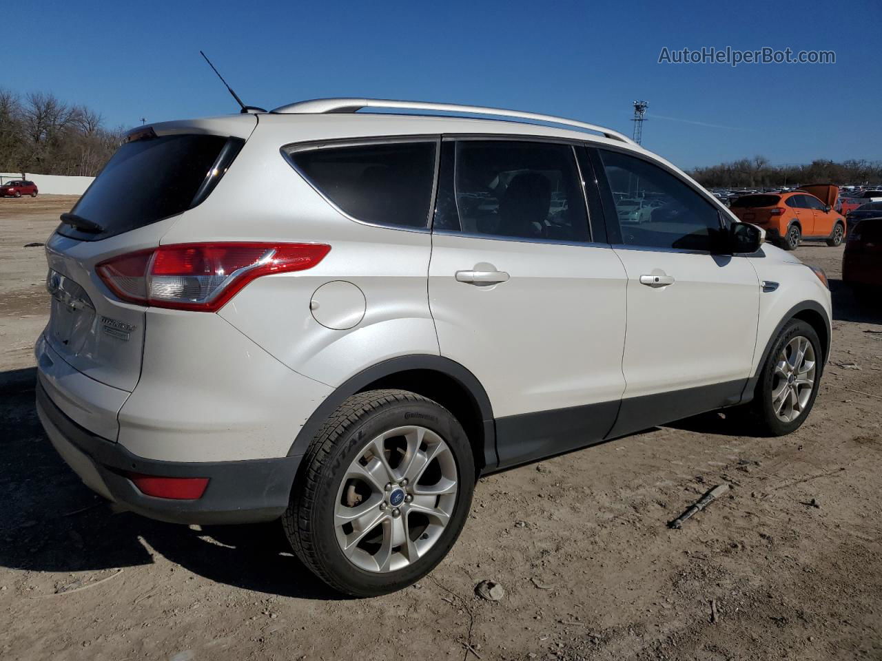 2015 Ford Escape Titanium Белый vin: 1FMCU0J99FUA16905