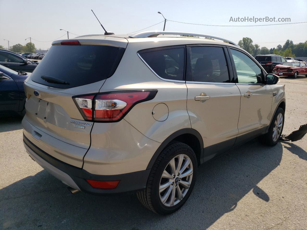 2017 Ford Escape Titanium Кремовый vin: 1FMCU0JD7HUE68410