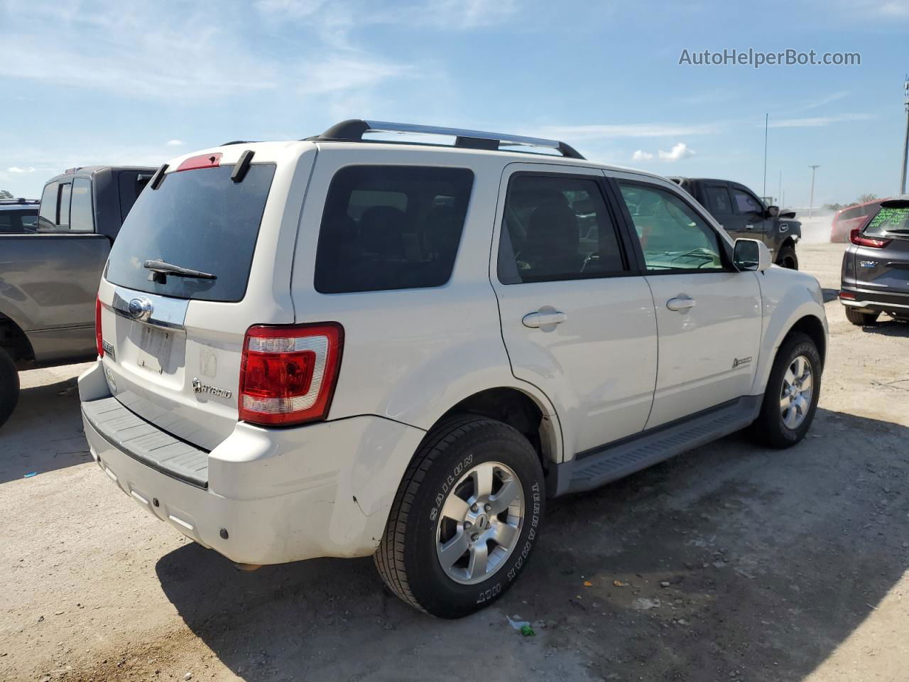 2009 Ford Escape Hybrid White vin: 1FMCU49349KA33229