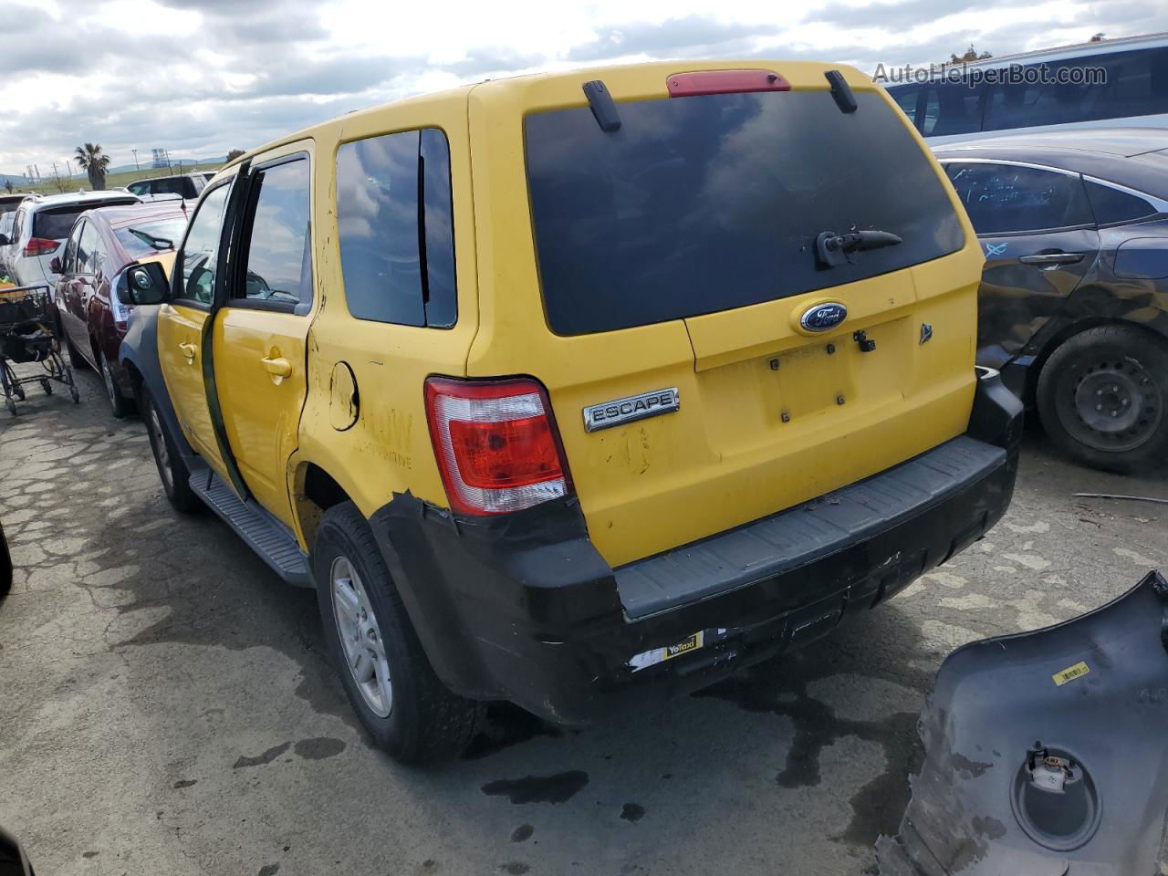 2009 Ford Escape Hybrid Yellow vin: 1FMCU49349KC01774