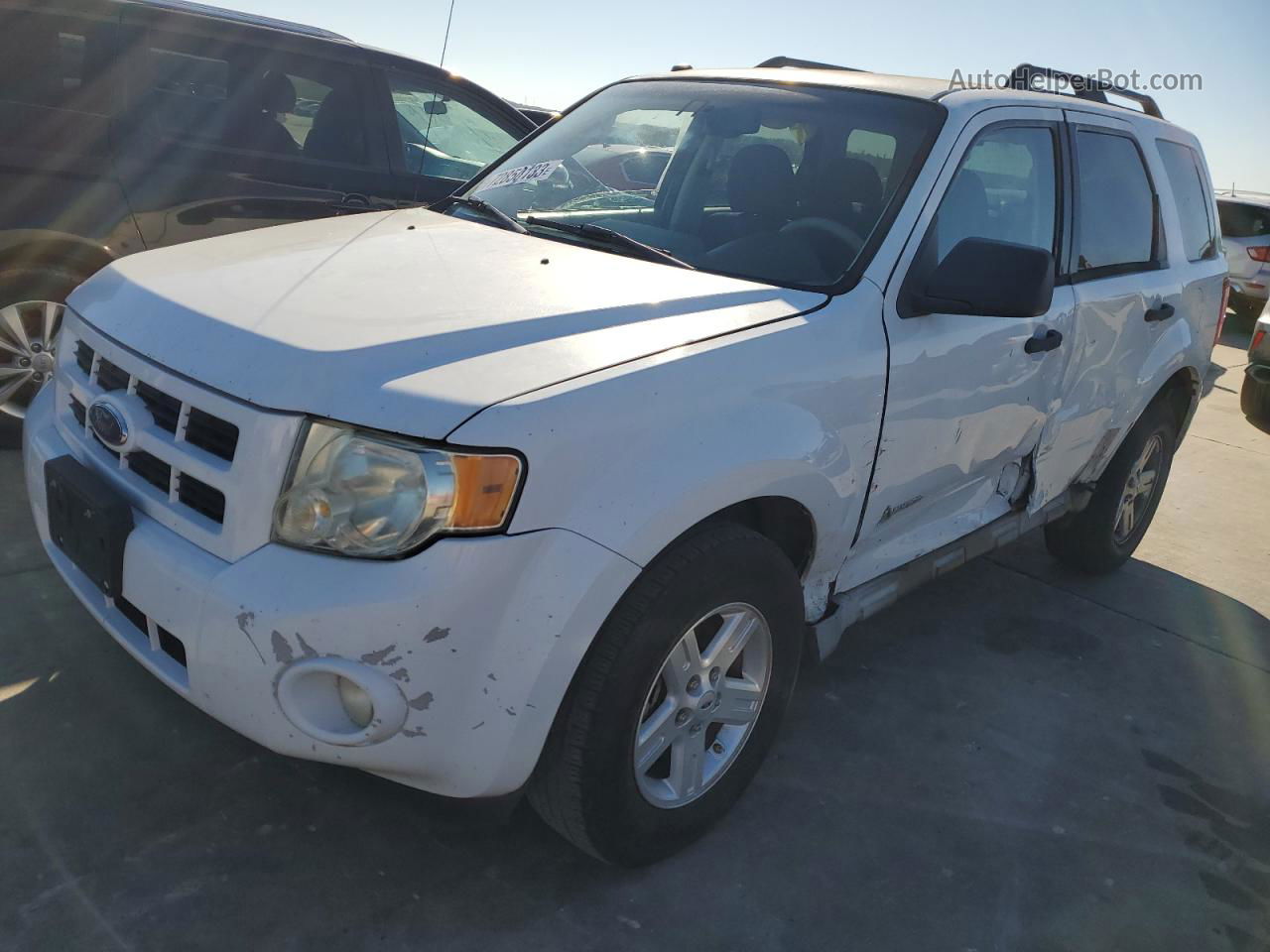 2009 Ford Escape Hybrid White vin: 1FMCU49389KC56311